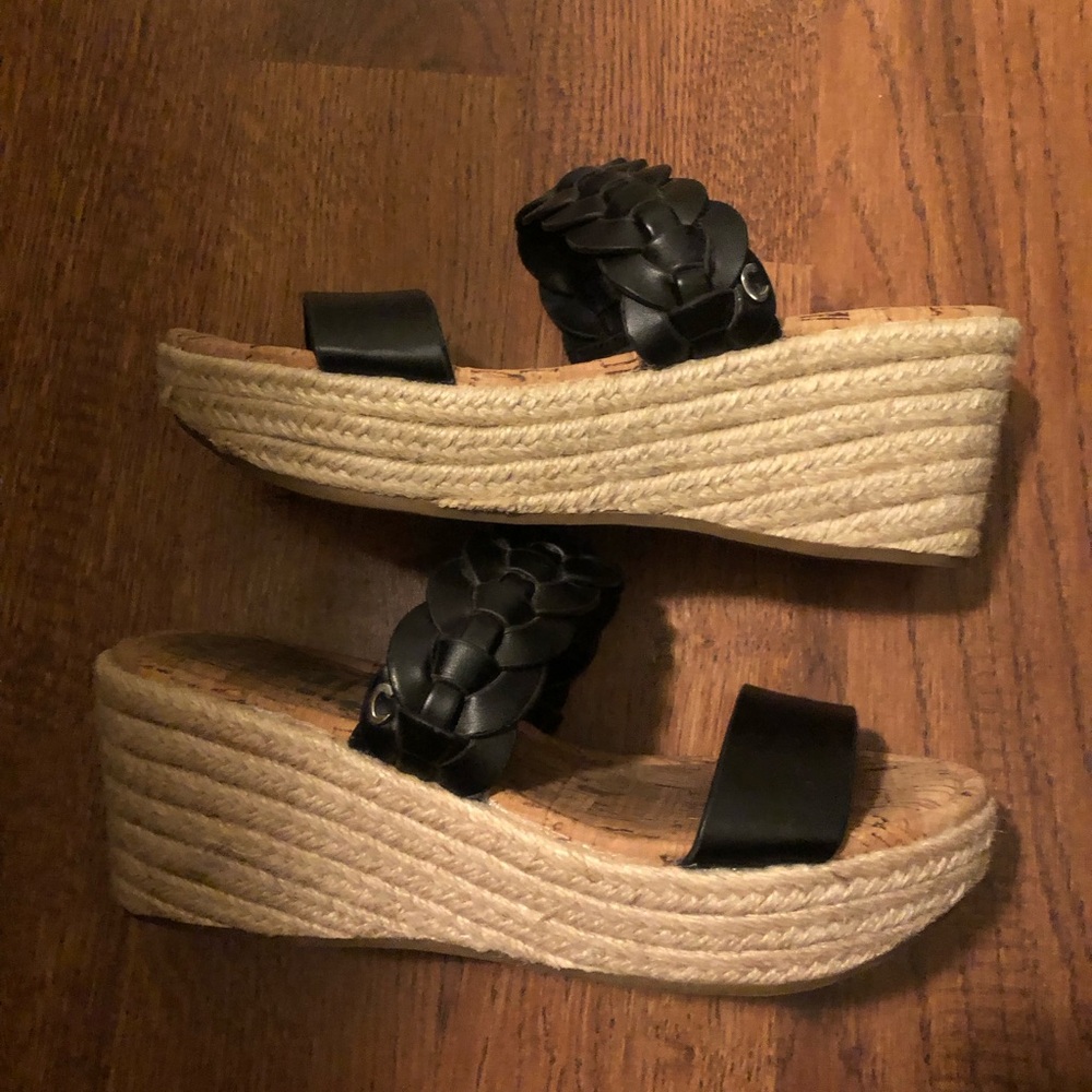Black high sandal